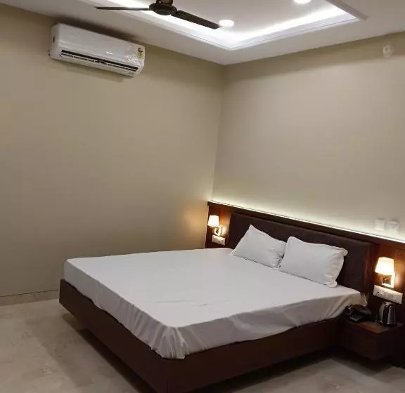 هتل Shiv Hari Heritage