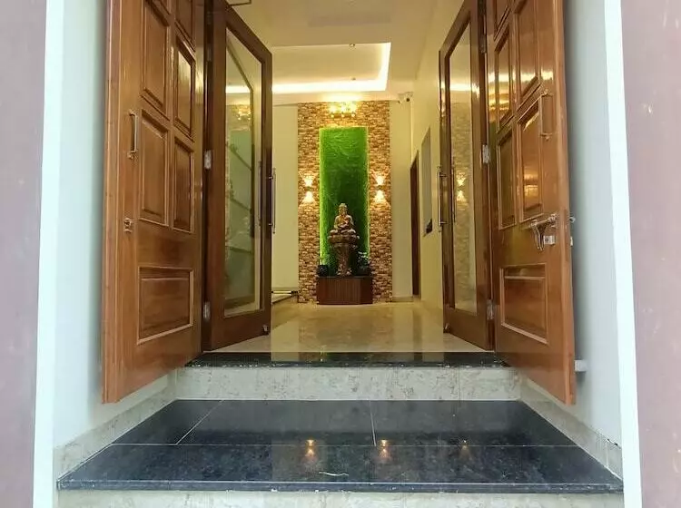 هتل Shiv Hari Heritage