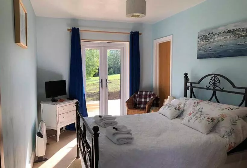 Offa S Dyke Lodge B&b