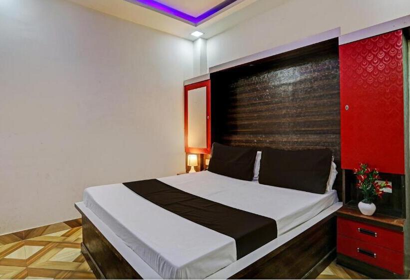 Oyo Flagship New Rajpoot Hotel Banquet