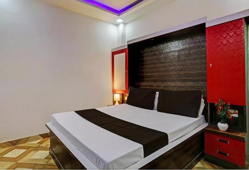 Oyo Flagship New Rajpoot Hotel Banquet