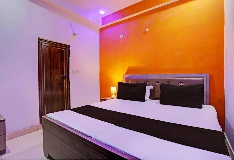 Oyo Flagship New Rajpoot Hotel Banquet