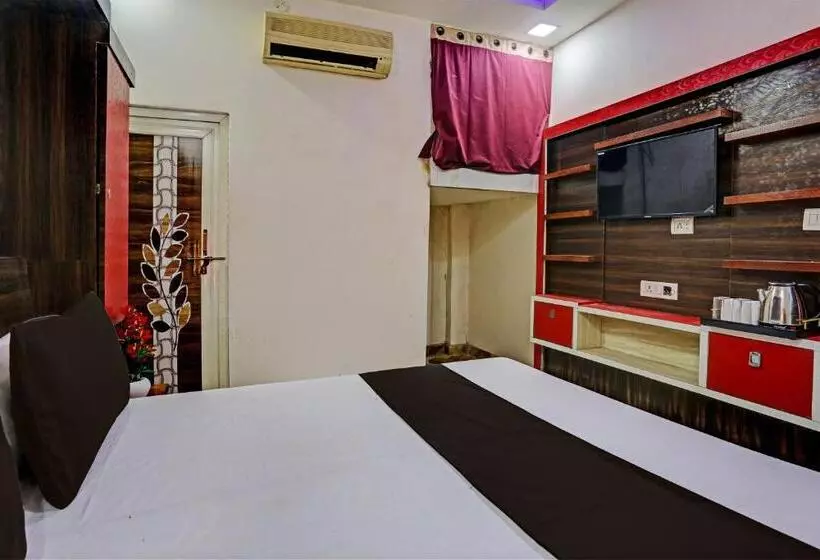 Oyo Flagship New Rajpoot Hotel Banquet