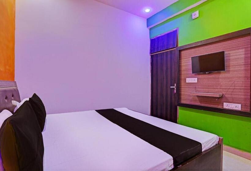 Oyo Flagship New Rajpoot Hotel Banquet