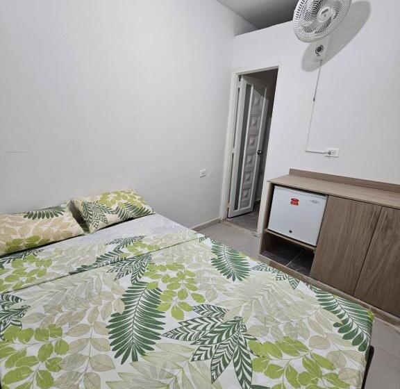 پانسیون Family House Cn