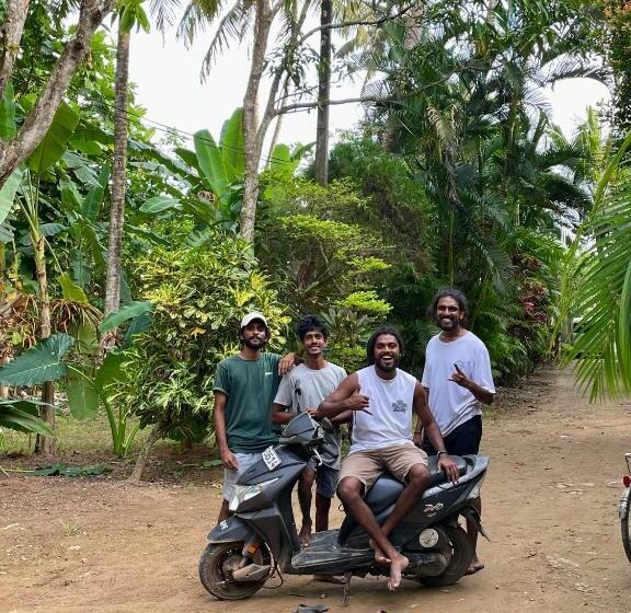 Pensjonat Surf Side Madiha Matara