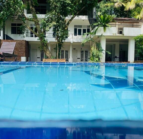 ペンション The Brothers