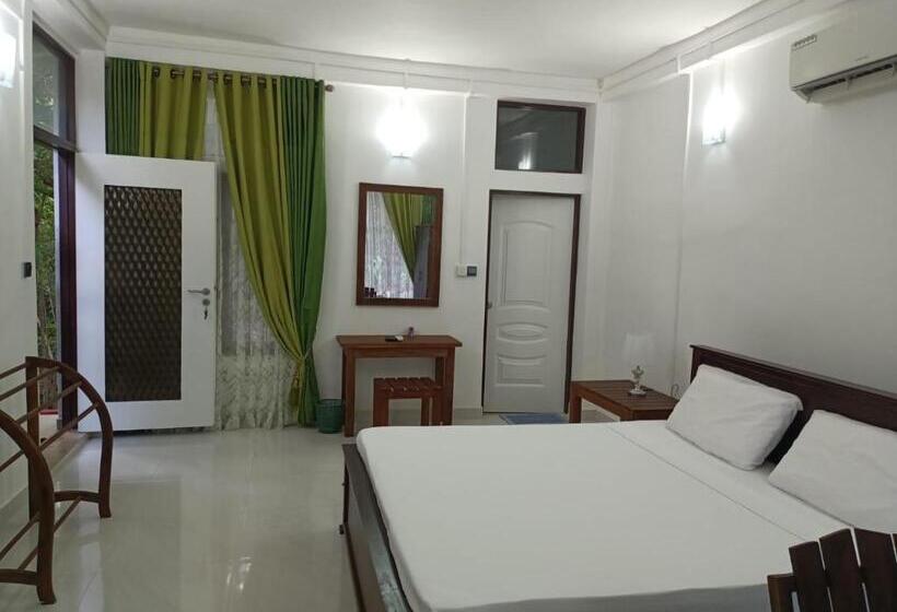 Spice Village Hotel & Restaurant