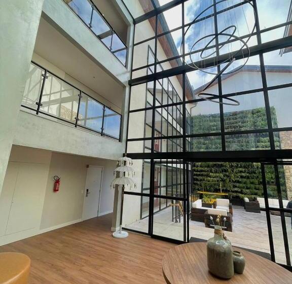 Wanderlust Experience Hotel, Bw Signature Collection