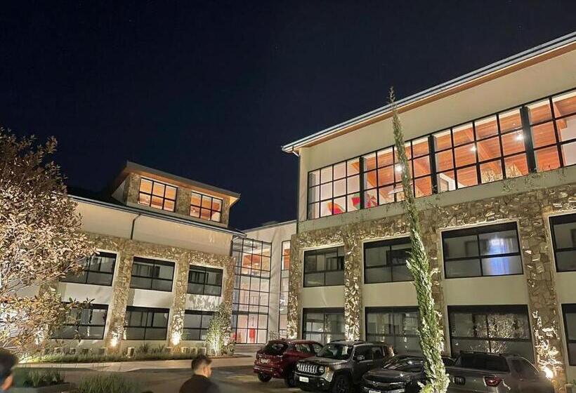 Wanderlust Experience Hotel, Bw Signature Collection