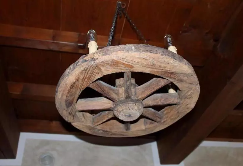 Aamiaismajoitus (B&B) La Casa Delle Rondini