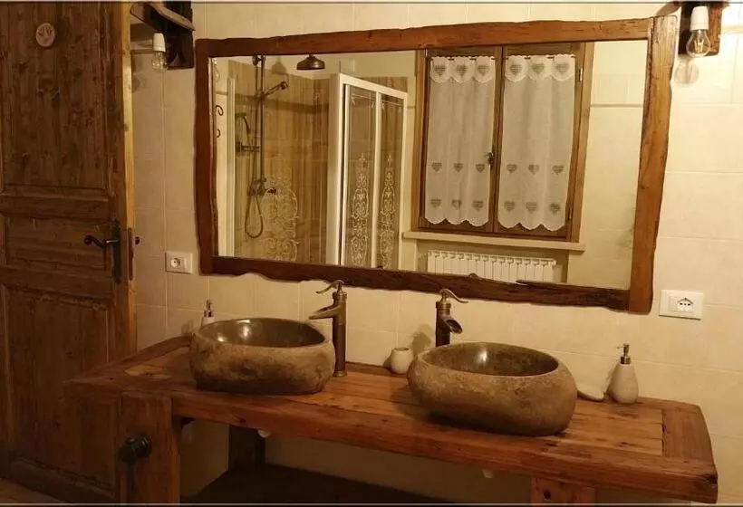 Aamiaismajoitus (B&B) La Casa Delle Rondini