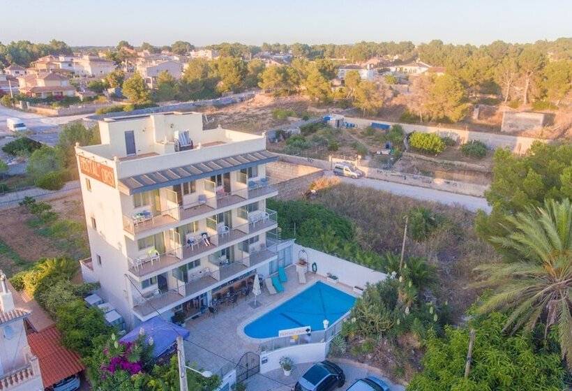 مسافرخانه Gasthaus Orsi