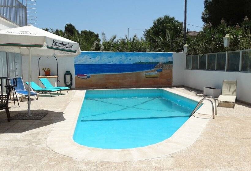 مسافرخانه Gasthaus Orsi