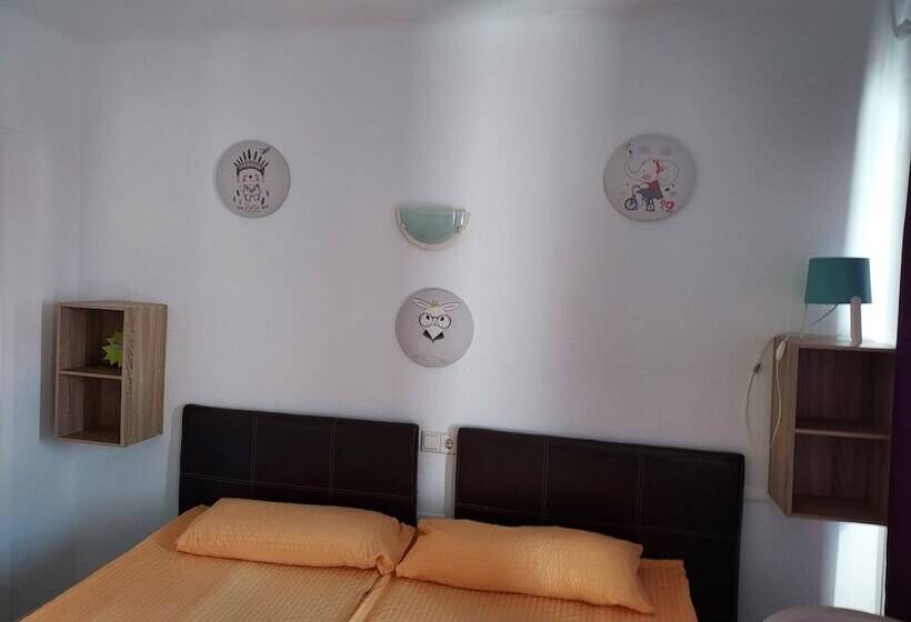 مسافرخانه Gasthaus Orsi