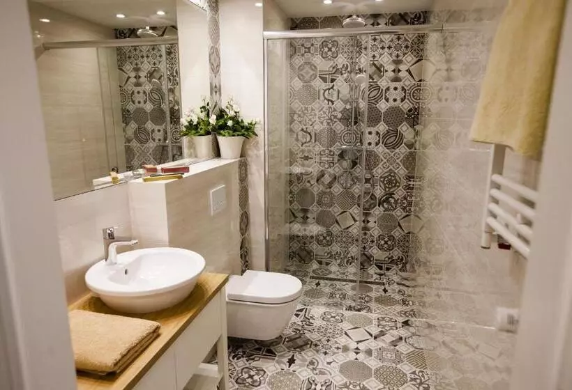 Hotelli Alhambra