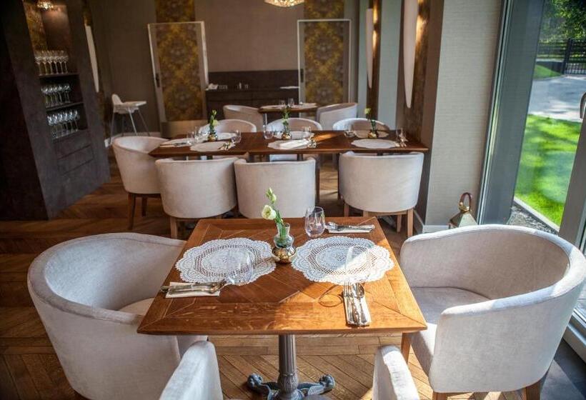 בית מלון כפרי Alhambra