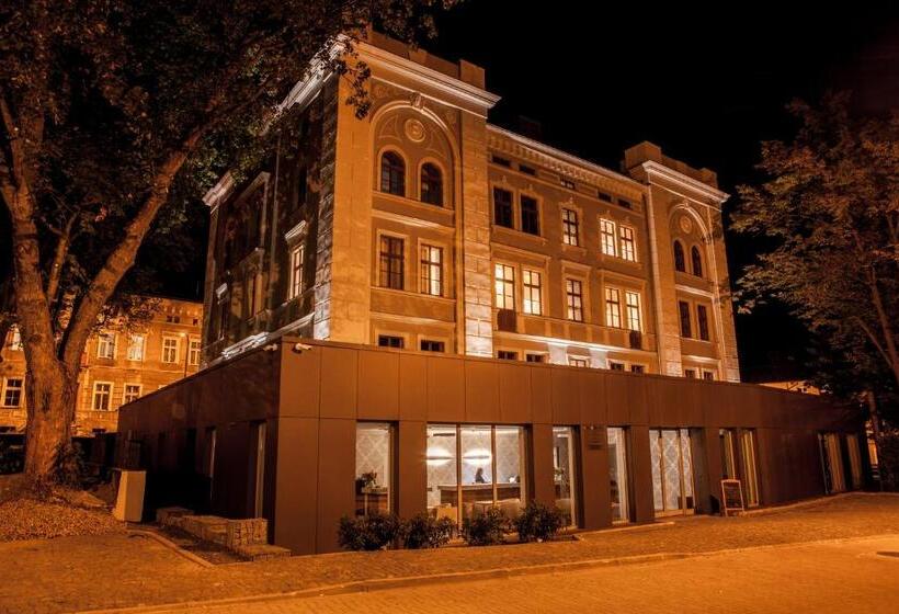 בית מלון כפרי Alhambra