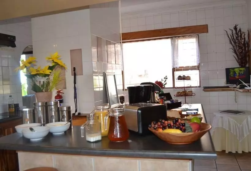 Hotelli Dolphin View Guesthouse