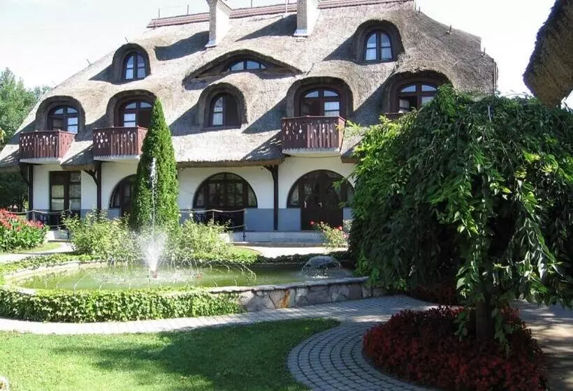 Hotelli Gasthof Laci Betyár
