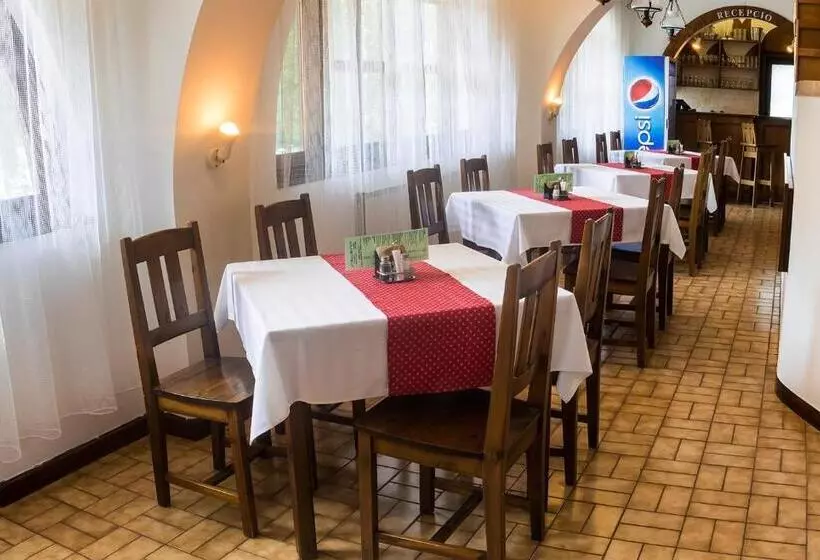 Hotelli Gasthof Laci Betyár