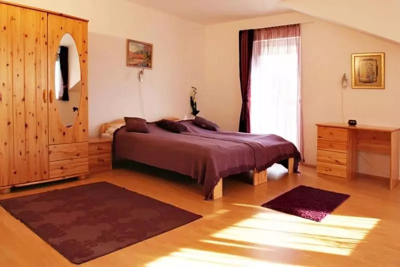 هتل Humgaria Apartmanhaz
