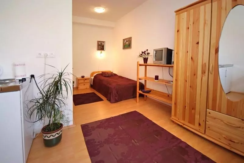 هتل Humgaria Apartmanhaz