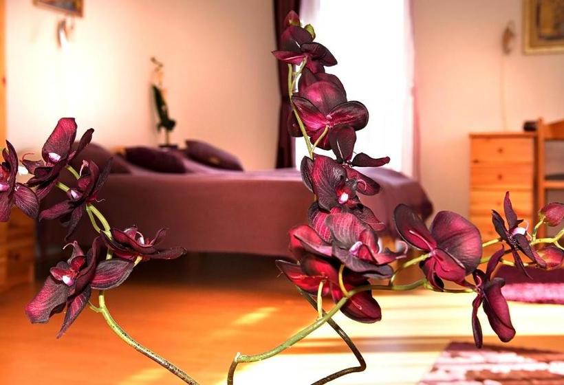 Отель Humgaria Apartmanhaz