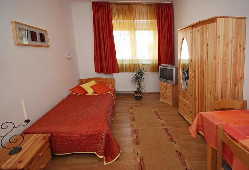 Отель Humgaria Apartmanhaz