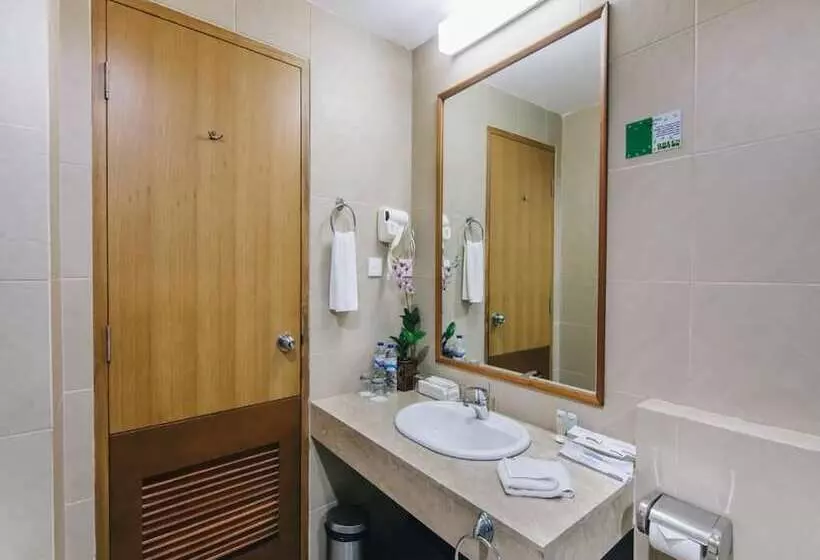 Hotelli Luwansa Palangkaraya