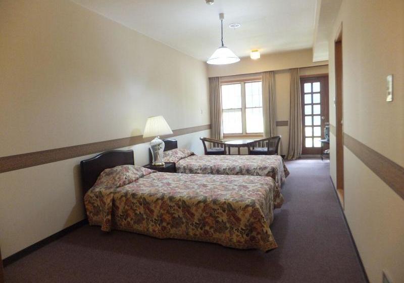 Отель Naeba Springs