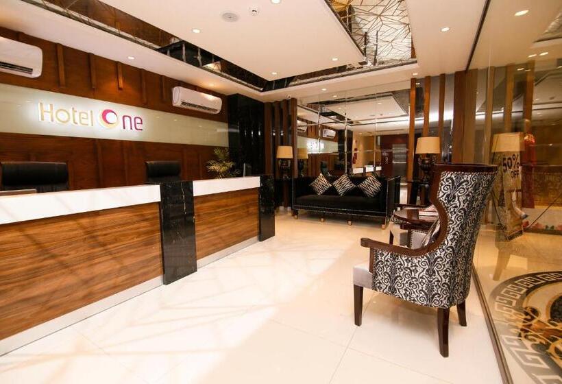 هتل One Rahim Yar Khan Club Road