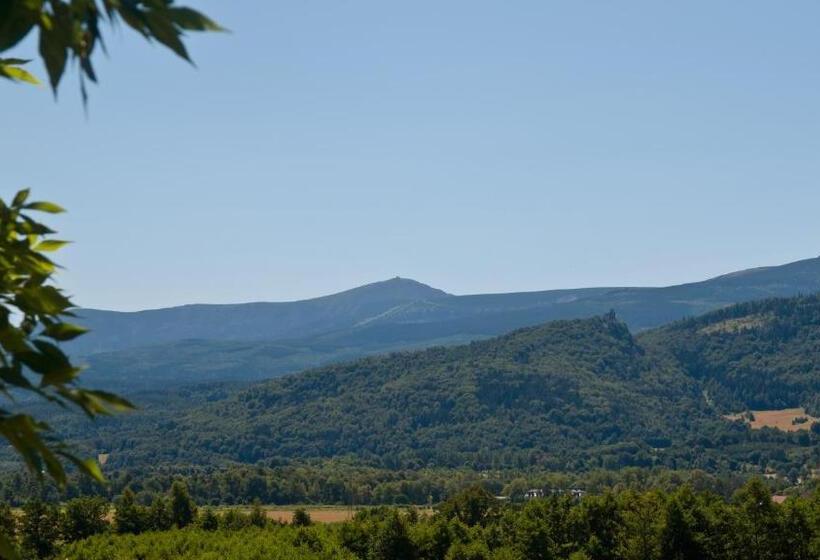 Pałac Pakoszów Schlosshotel Wernersdorf
