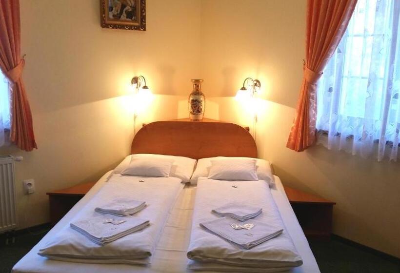 Hotel Penzión Zlatý Jeleň