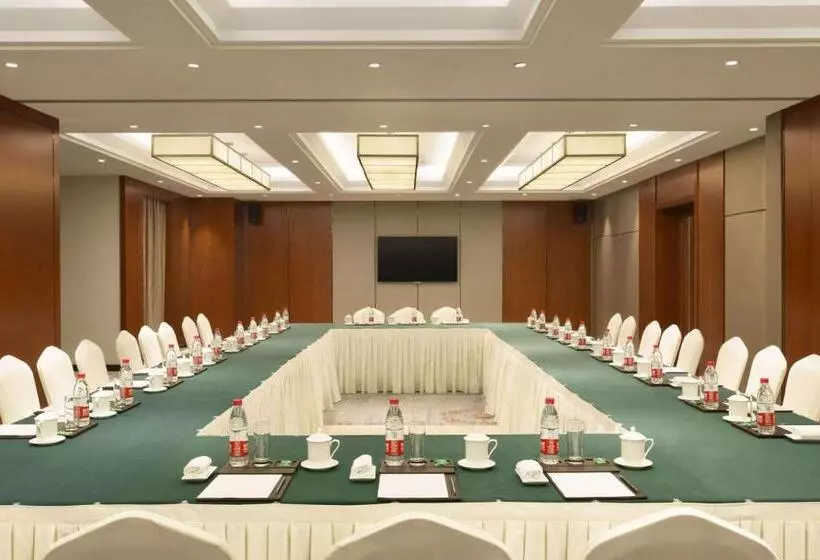 Hotel Ramada Jiaxing