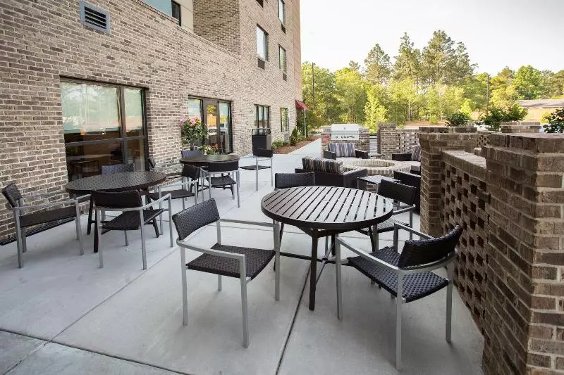 Hotelli Towneplace Suites By Marriott Southern Pines Aberdeen
