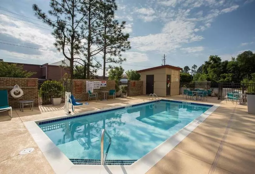 Hotelli Towneplace Suites By Marriott Southern Pines Aberdeen