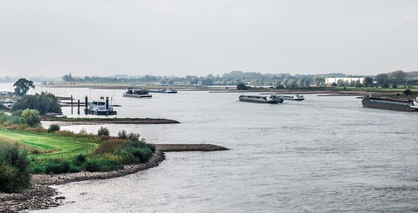 ホテル Van Der Valk Zaltbommela2