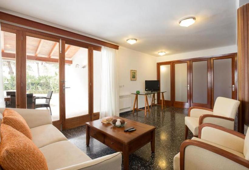 Отель Villa Can Borras