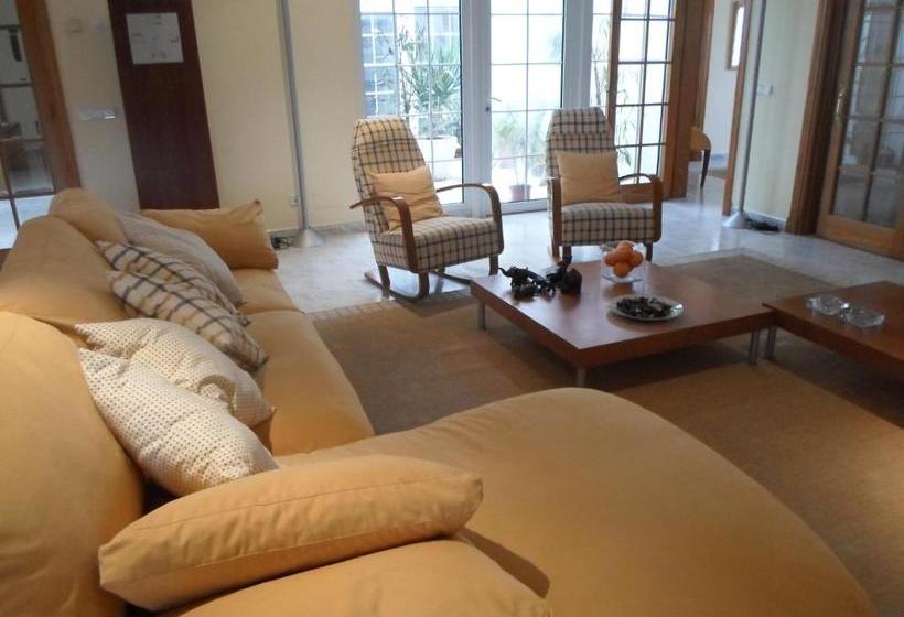 هتل Villa Savanna