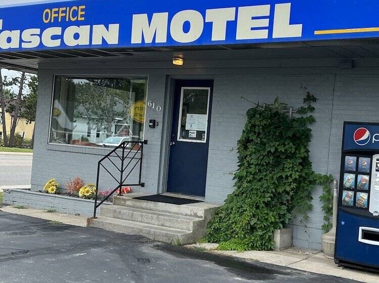 Itascan Motel