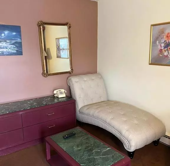 Itascan Motel