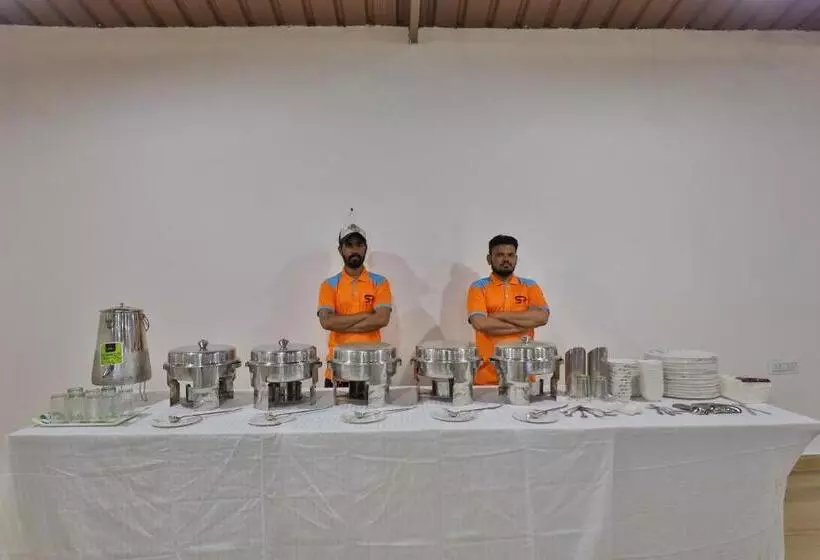 Aaranya Gir Resort
