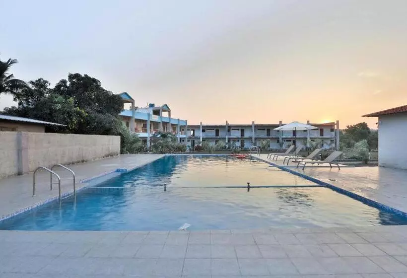 Aaranya Gir Resort