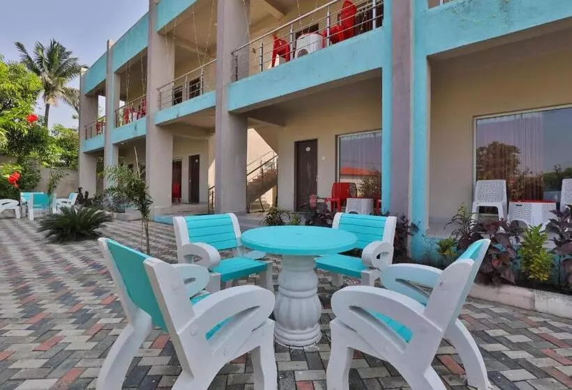 Aaranya Gir Resort