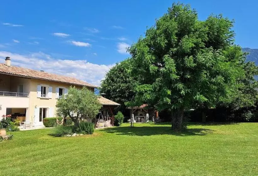 Aamiaismajoitus (B&B) Chambre D Hôte De Reymure