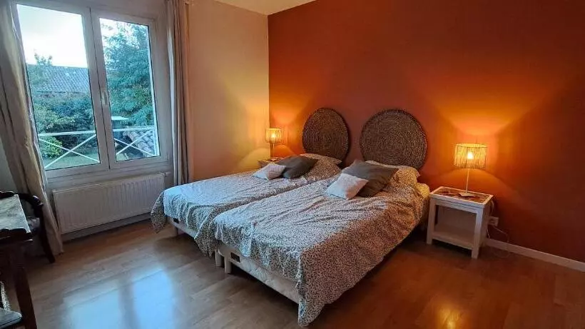 Aamiaismajoitus (B&B) Chambre D Hôte De Reymure