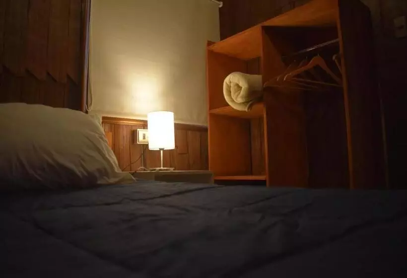 Aamiaismajoitus (B&B) Estación Hostel