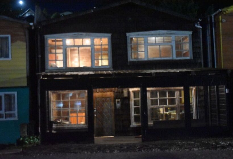 تختخواب و صبحانه Estación Hostel