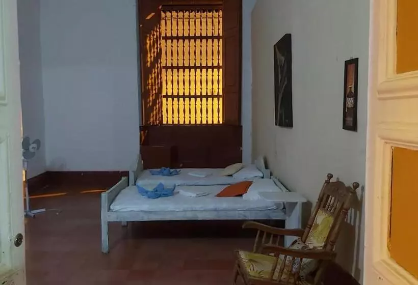 ホテル La Antigua